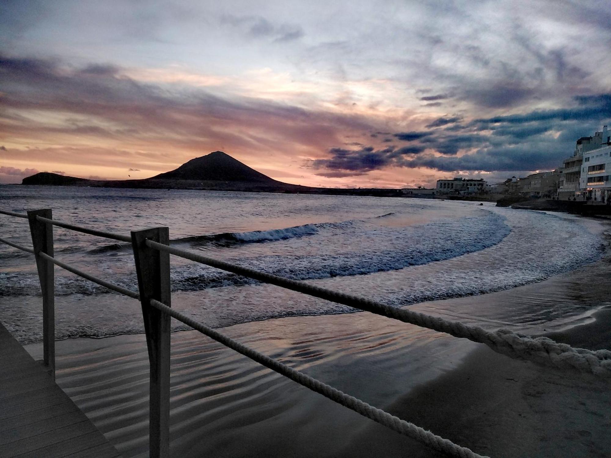 Alquilaencanarias-Medano Galte, Terrace And Beach エル・メダノ エクステリア 写真
